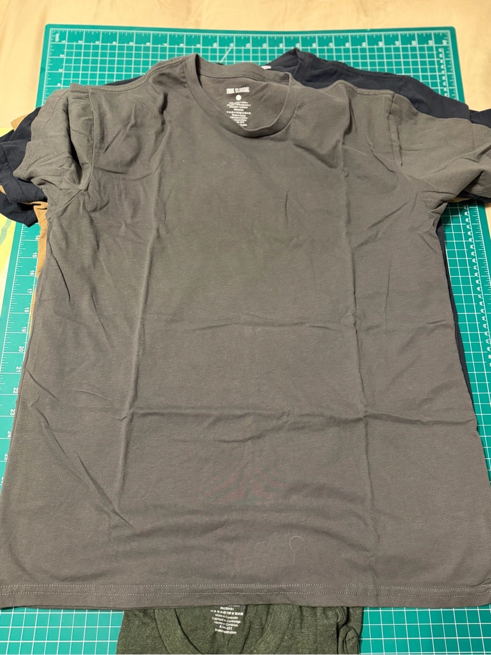 True Classic Men's Crew Neck T-Shirt - Navy, Charcoal, Olive, Brown, Gray - Picture 5 of 7